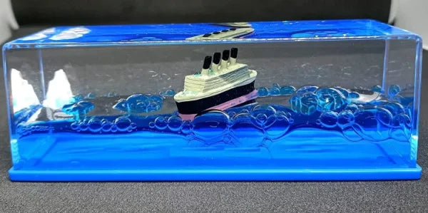 Car Dashboard Cruise Ship Fluid Drift Bottle Boat Floating